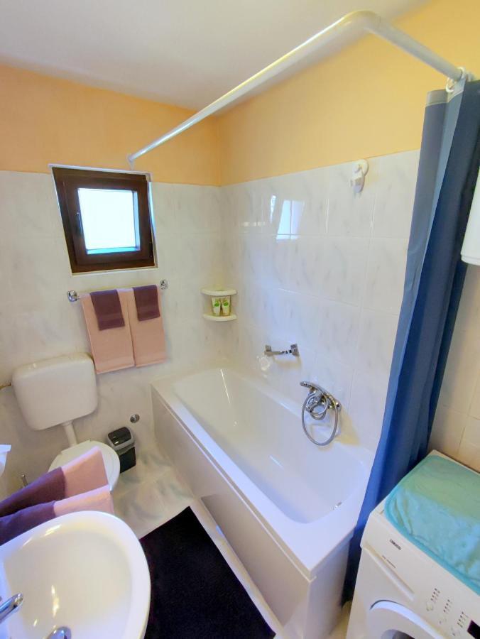 Apartment Pajtak Πόρετς Εξωτερικό φωτογραφία