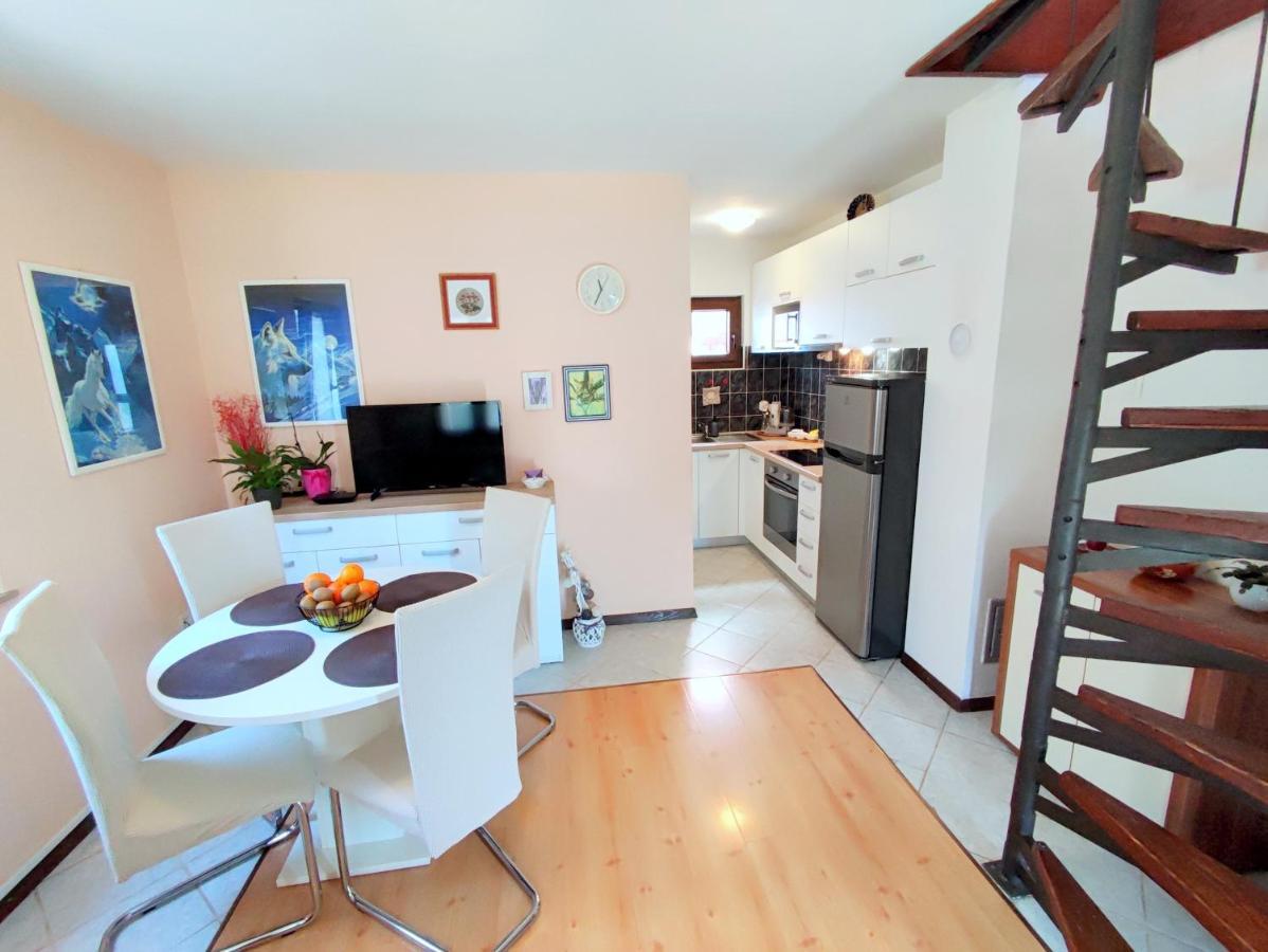 Apartment Pajtak Πόρετς Εξωτερικό φωτογραφία