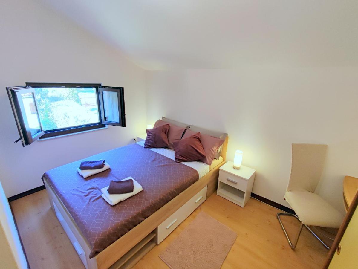 Apartment Pajtak Πόρετς Εξωτερικό φωτογραφία